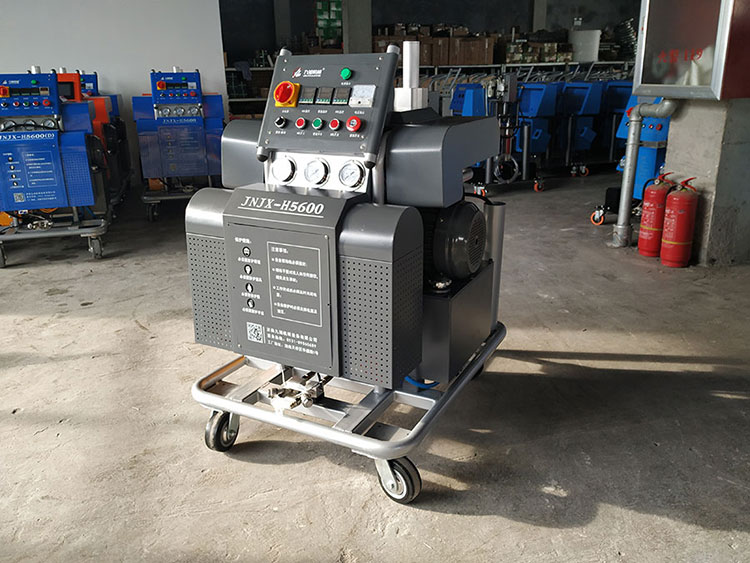 H5600系列耀世硬泡喷涂机