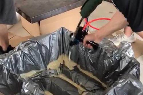 现场发泡包装缓冲泡沫浇注耀世案例