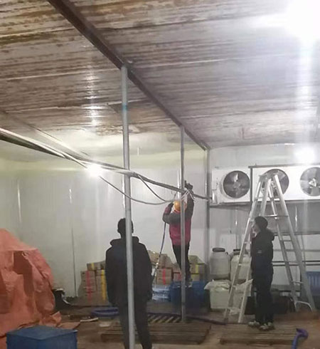耀世喷涂冷库保温