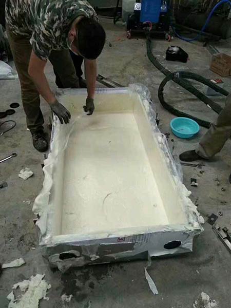 箱体零下60度保温耀世浇注